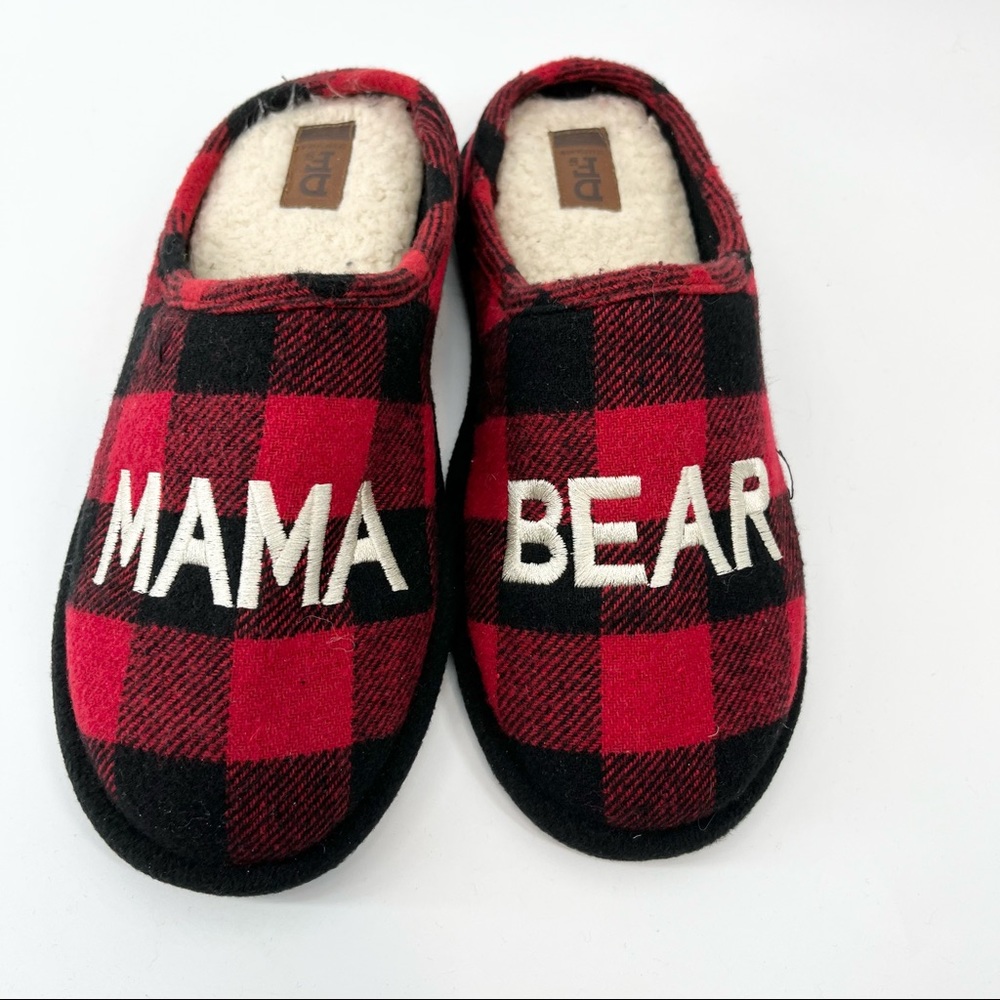 Dearfoams Women’s Size 7-8 Red Buffalo Check Mama Bear Slippers